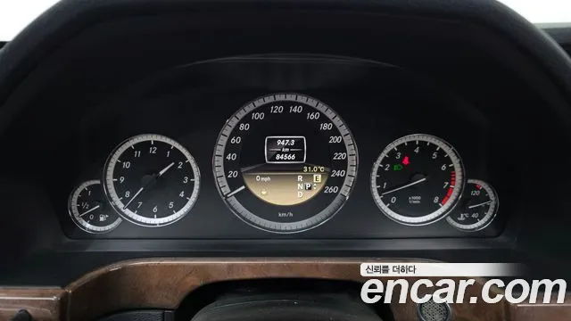 Mercedes-Benz E-Класс 2012 thumb 8