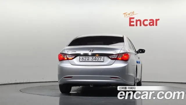 Hyundai Sonata 2010 thumb 4