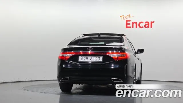 Hyundai Grandeur 2011 thumb 4