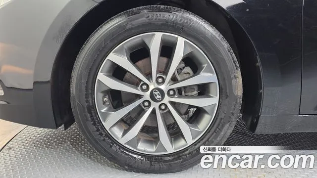 Hyundai Grandeur 2011 thumb 5