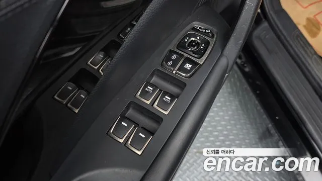Hyundai Grandeur 2011 thumb 12