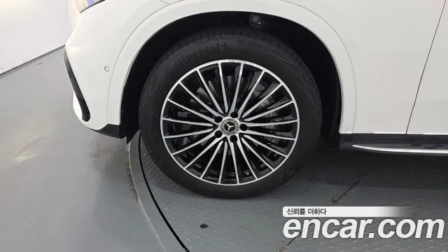 Mercedes-Benz GLC 2024 thumb 4