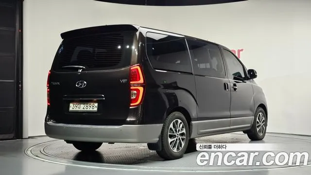 Hyundai Starex 2018 thumb 2