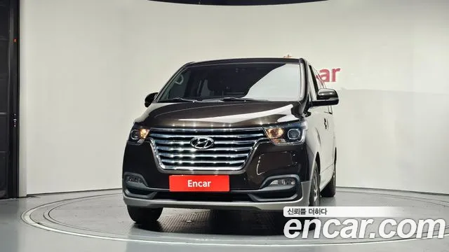 Hyundai Starex 2018 thumb 3