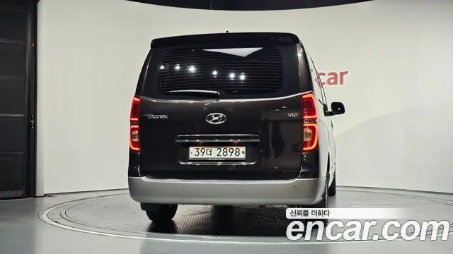 Hyundai Starex 2018 thumb 4