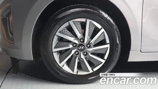 Hyundai IONIQ 6 2019 thumb 5