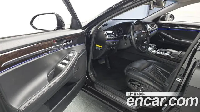 Genesis G90 2019 thumb 9
