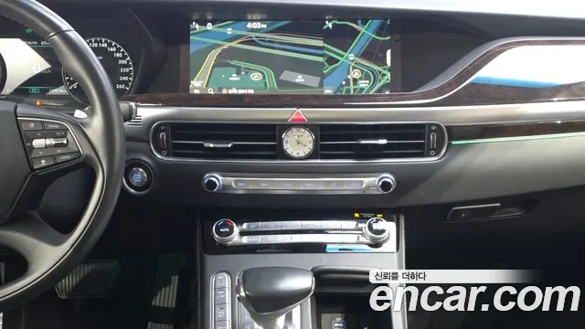 Genesis G90 2019 thumb 12