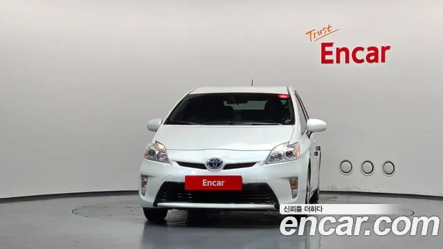 Toyota Prius 2013 thumb 3