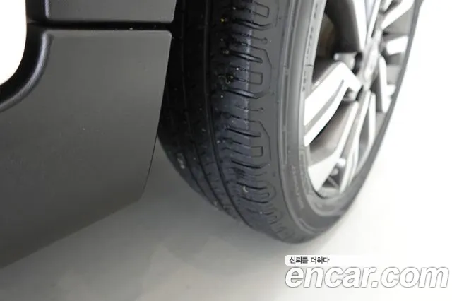 KG_Mobility_Ssangyong TIBOLI 2018 thumb 7