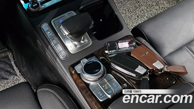 Genesis G90 2021 thumb 8