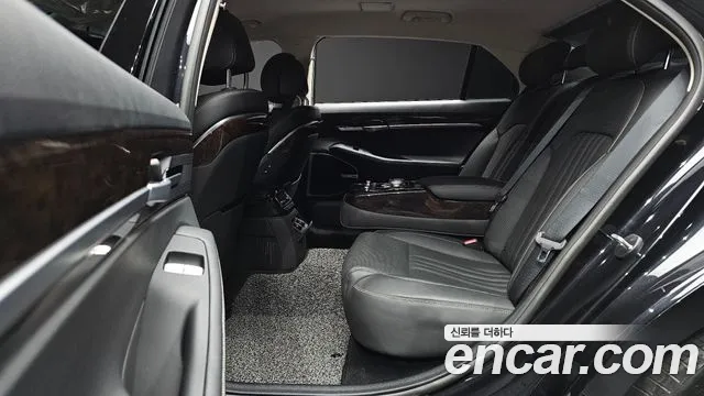 Genesis G90 2021 thumb 10