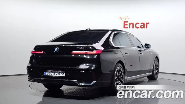 BMW 7 серии 2024 thumb 2