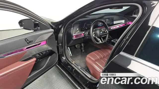 BMW 7 серии 2024 thumb 11