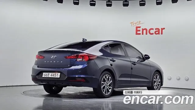 Hyundai Avante 2018 thumb 2