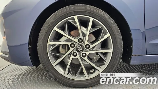 Hyundai Avante 2018 thumb 5