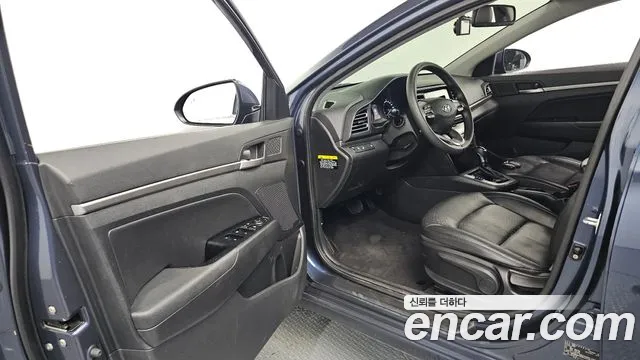 Hyundai Avante 2018 thumb 10