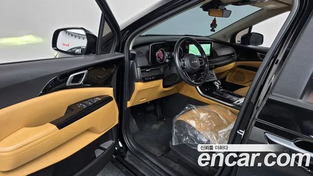 Kia Carnival 2021 thumb 10