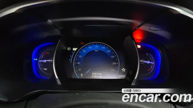 Renault Megane 2019 thumb 8