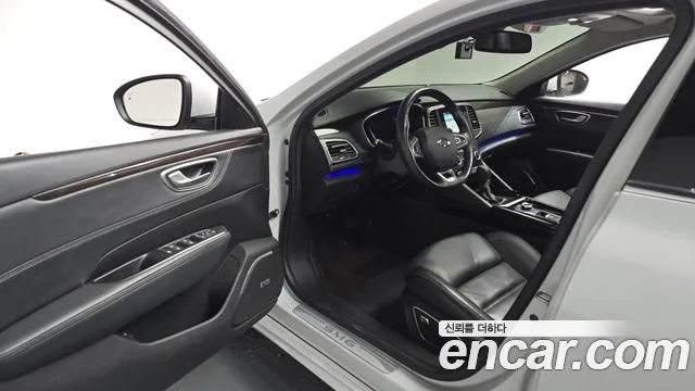 Renault Megane 2019 thumb 10