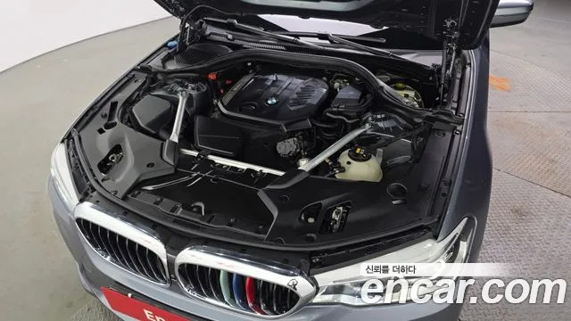 BMW 5 серии 2019 thumb 6