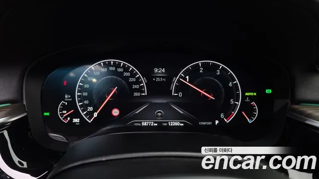 BMW 5 серии 2019 thumb 8