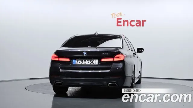 BMW 5 серии 2020 thumb 3