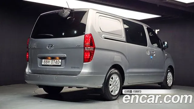 Hyundai Starex 2019 thumb 2