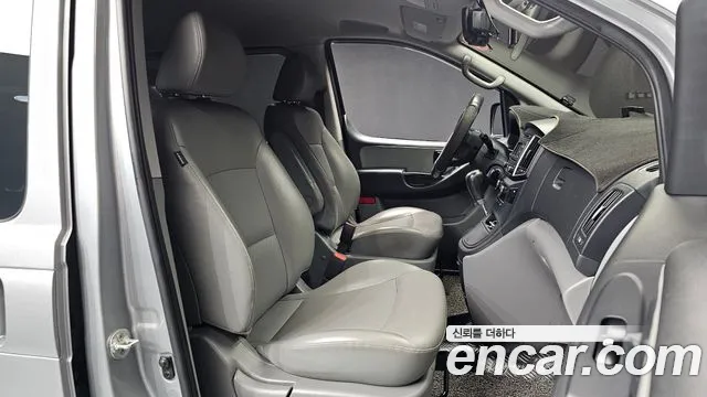 Hyundai Starex 2019 thumb 12