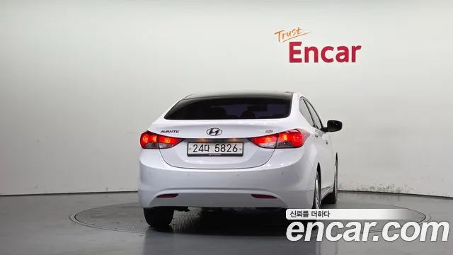 Hyundai Avante 2012 thumb 4