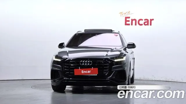 Audi Q8 2021 thumb 3