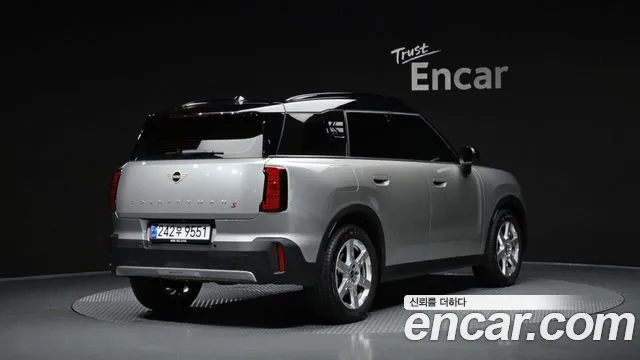 Mini Countryman 2024 thumb 2
