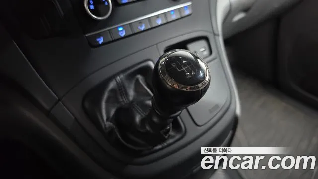 Hyundai Starex 2018 thumb 9