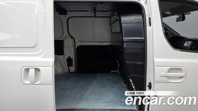 Hyundai Starex 2018 thumb 12