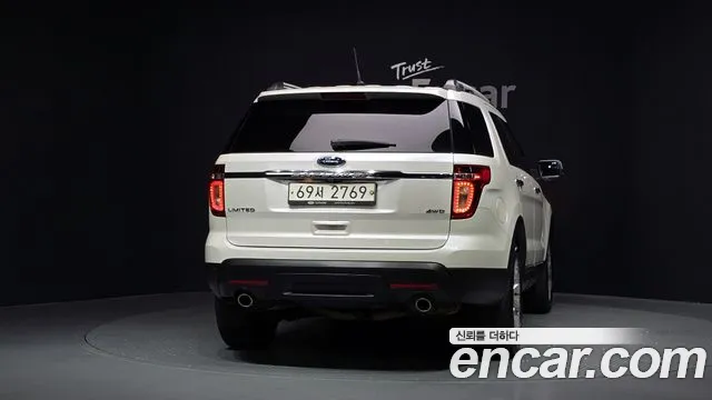 Ford Explorer 2014 thumb 4