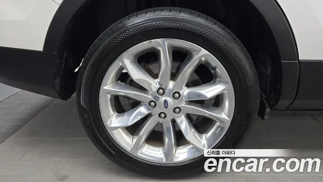 Ford Explorer 2014 thumb 5