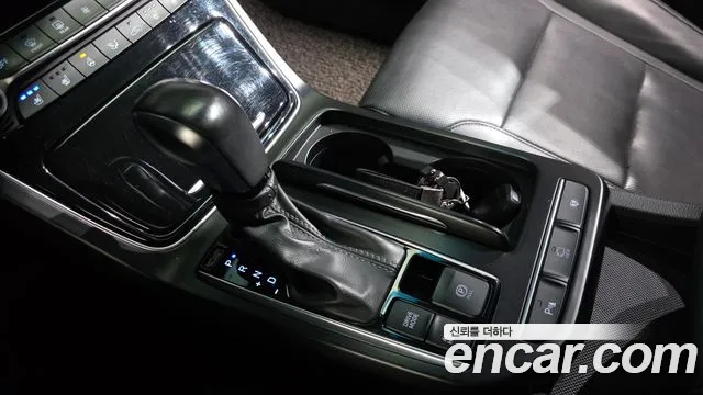 Hyundai Grandeur 2017 thumb 8