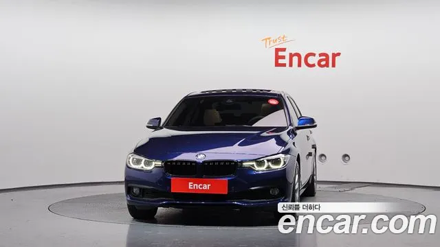BMW 3 серии 2018 thumb 3