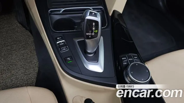 BMW 3 серии 2018 thumb 9
