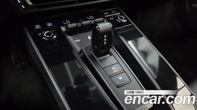 Porsche 911 2024 thumb 9