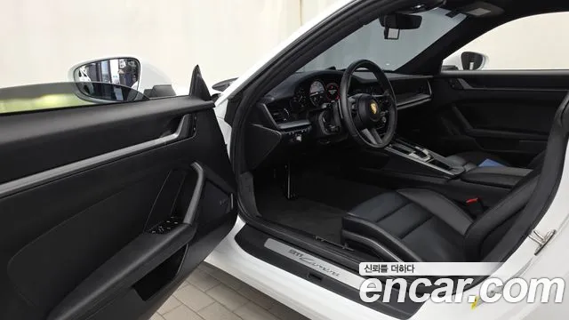 Porsche 911 2024 thumb 10