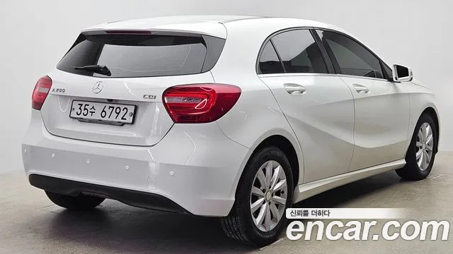 Mercedes-Benz A-Класс 2013 thumb 2