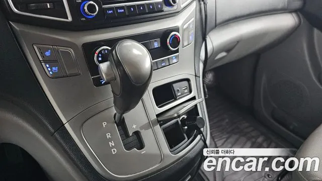 Hyundai Starex 2018 thumb 9
