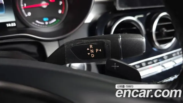 Mercedes-Benz GLC 2019 thumb 9