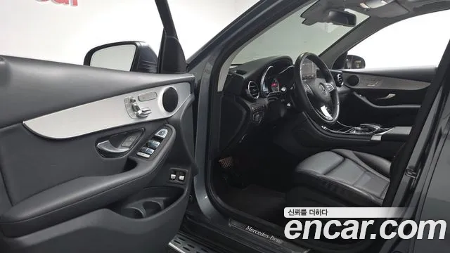 Mercedes-Benz GLC 2019 thumb 10