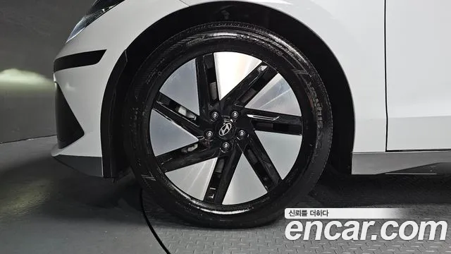 Hyundai IONIQ 6 2024 thumb 5