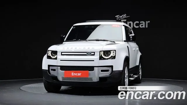 Land Rover Defender 2021 thumb 2