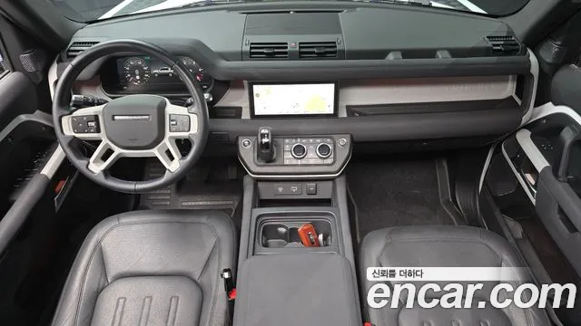 Land Rover Defender 2021 thumb 6