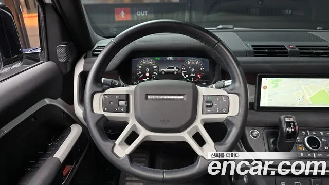 Land Rover Defender 2021 thumb 12