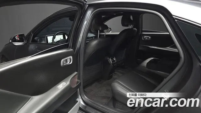 Hyundai IONIQ 6 2023 thumb 12